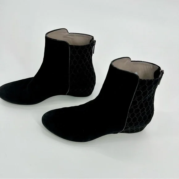 Aquatalia Women Suede Leather Chelsea Boots Black Wedge Heels Booties Size 8.5 - Picture 5 of 10